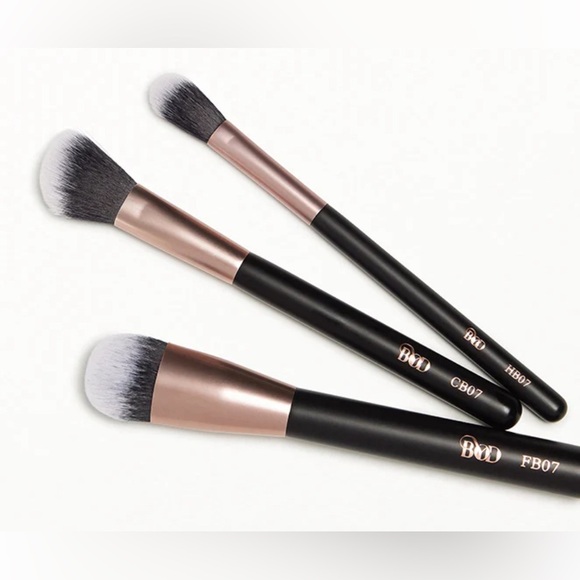 NEW BYOD 3 Piece Face Brush Set: Foundation, Contour, Highlighter Makeup Brushes - Picture 9 of 9